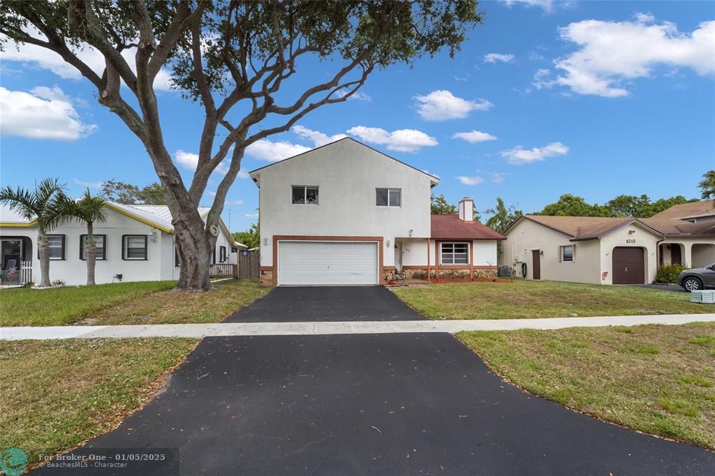 For Sale: $485,000 (3 beds, 2 baths, 1937 Square Feet)