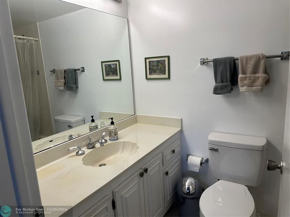 For Sale: $102,577 (1 beds, 1 baths, 480 Square Feet)