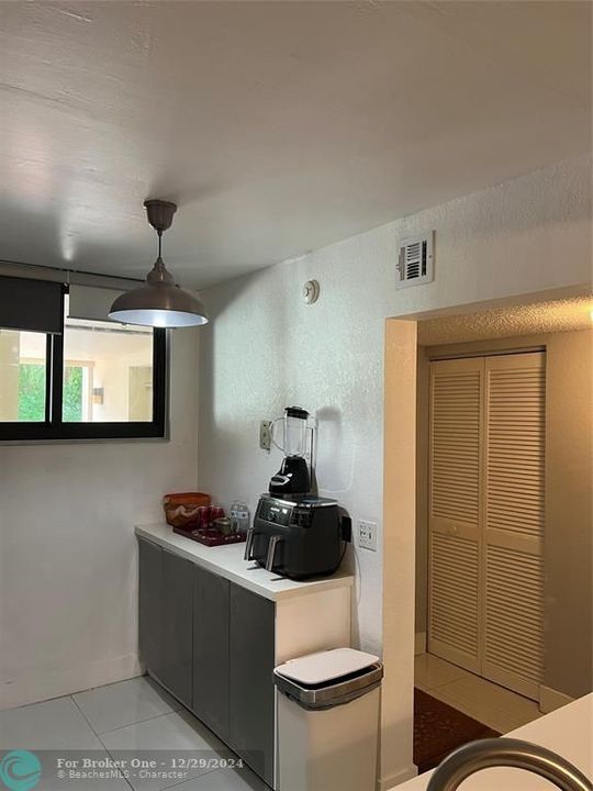 En Venta: $272,000 (2 camas, 2 baños, 1120 Pies cuadrados)