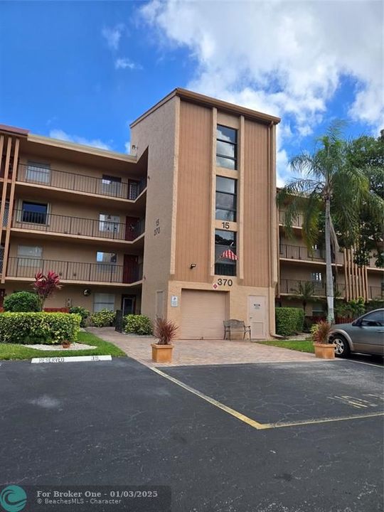 Active With Contract: $75,000 (1 beds, 2 baths, 960 Square Feet)