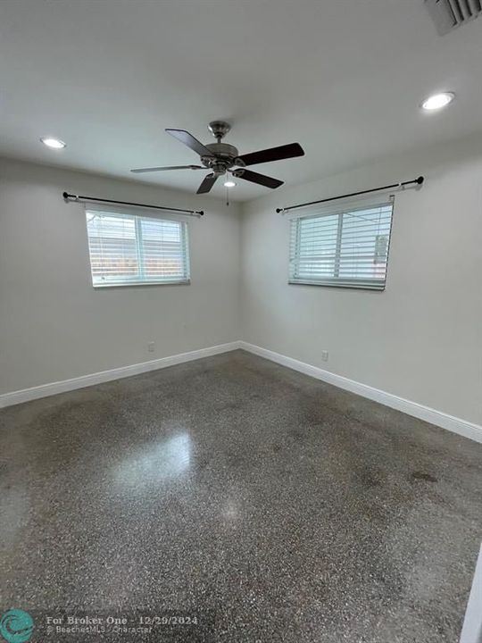 For Rent: $3,500 (3 beds, 2 baths, 1030 Square Feet)