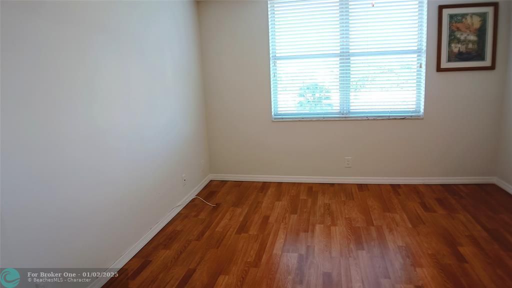 For Sale: $169,777 (1 beds, 1 baths, 630 Square Feet)