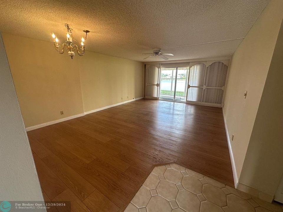 For Rent: $2,000 (2 beds, 2 baths, 1190 Square Feet)