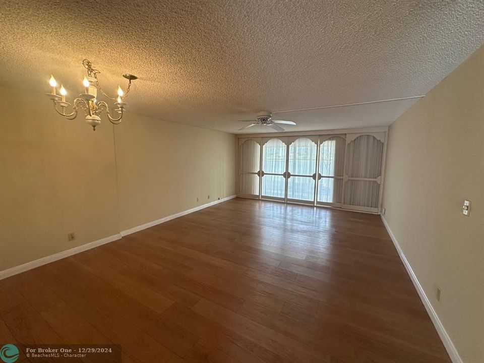 For Rent: $2,000 (2 beds, 2 baths, 1190 Square Feet)