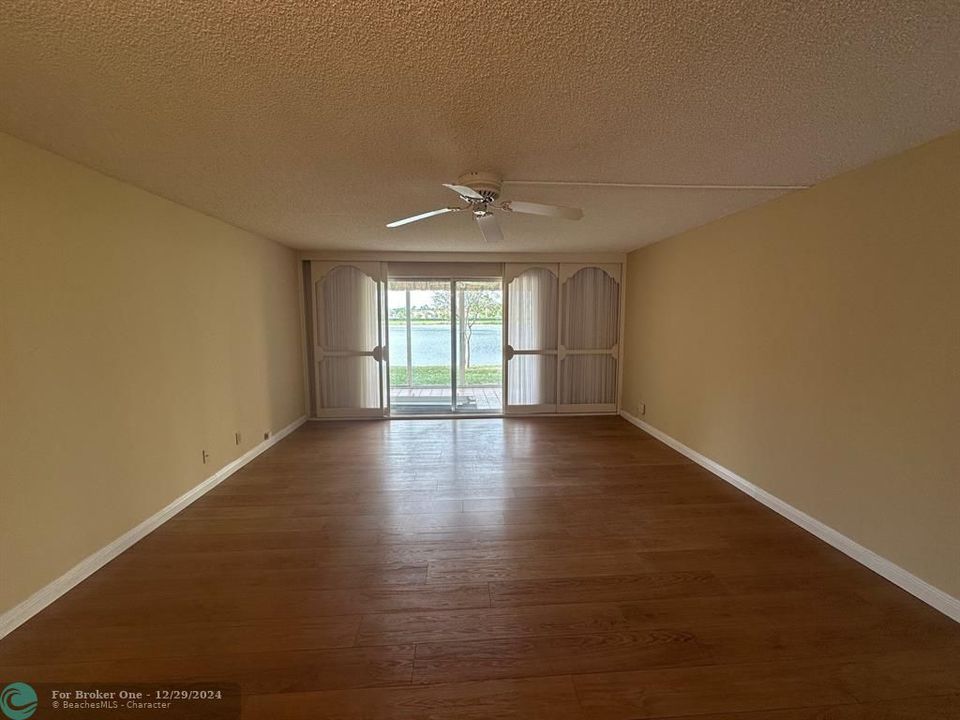 For Rent: $2,000 (2 beds, 2 baths, 1190 Square Feet)