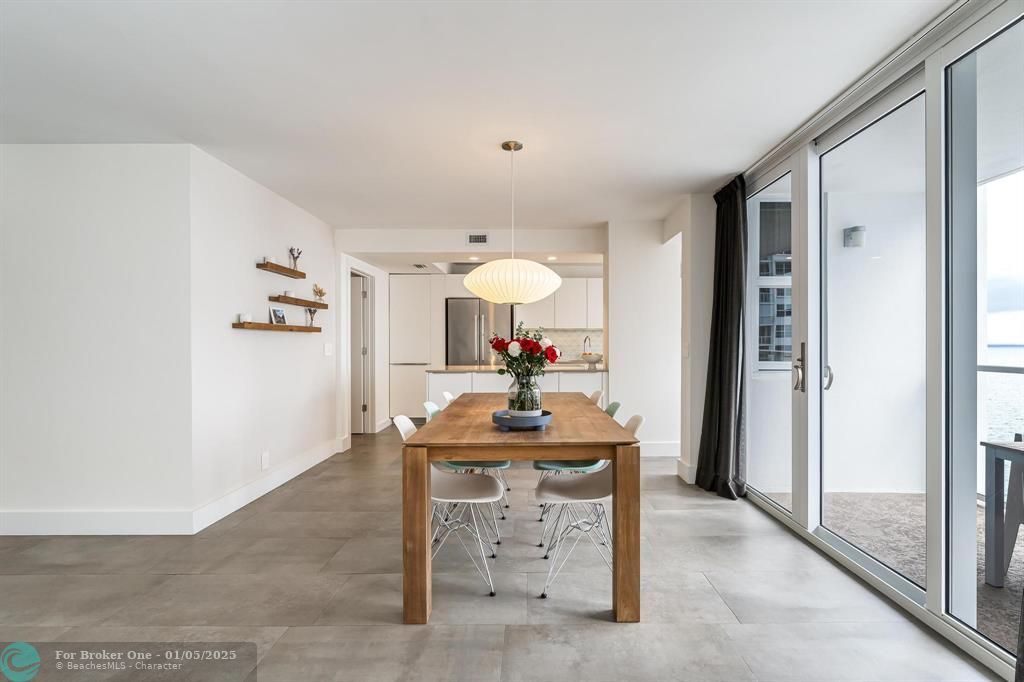 For Sale: $949,000 (2 beds, 2 baths, 1450 Square Feet)