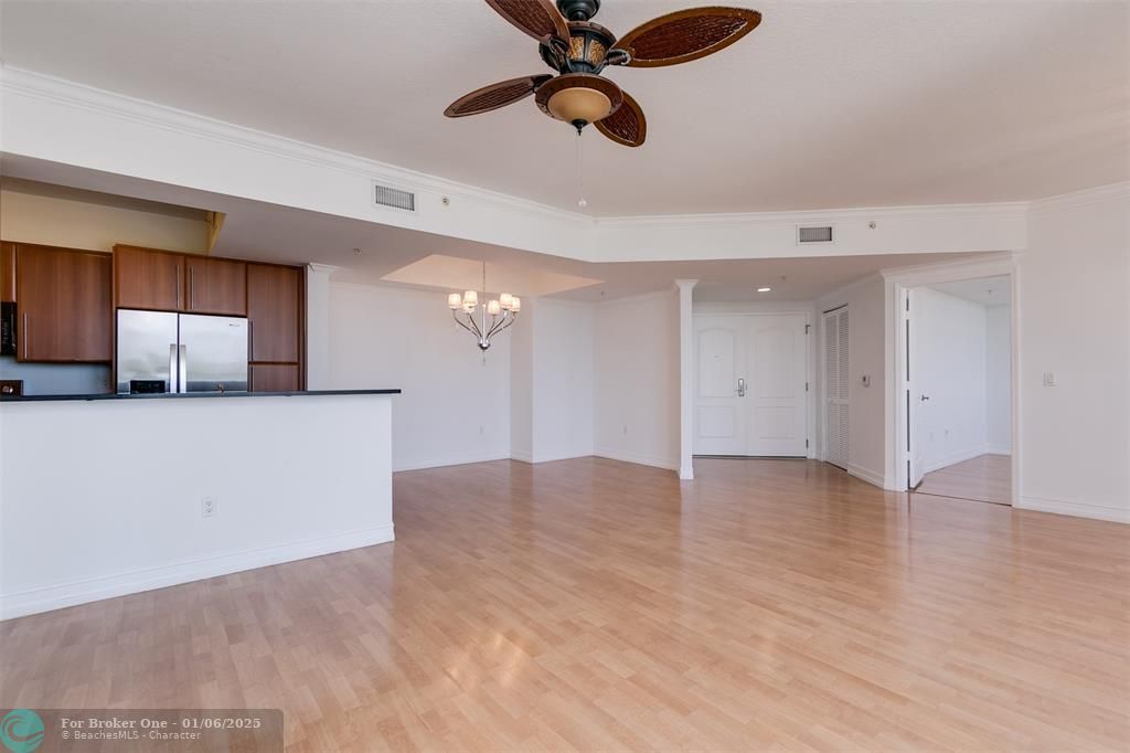 For Rent: $4,500 (2 beds, 2 baths, 1595 Square Feet)