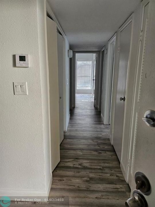 For Rent: $2,100 (2 beds, 2 baths, 1060 Square Feet)