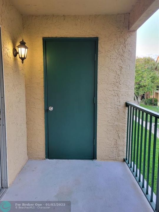 For Rent: $2,100 (2 beds, 2 baths, 1060 Square Feet)