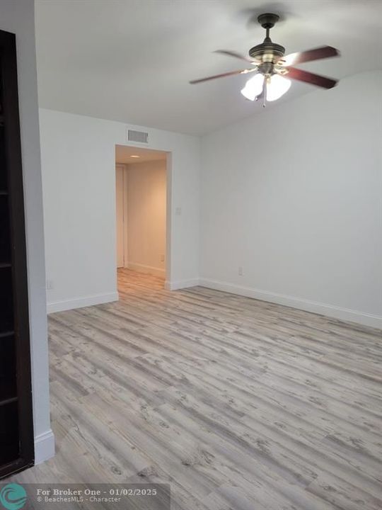 For Rent: $2,100 (2 beds, 2 baths, 1060 Square Feet)