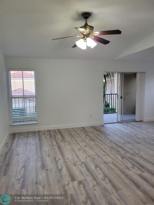 For Rent: $2,100 (2 beds, 2 baths, 1060 Square Feet)