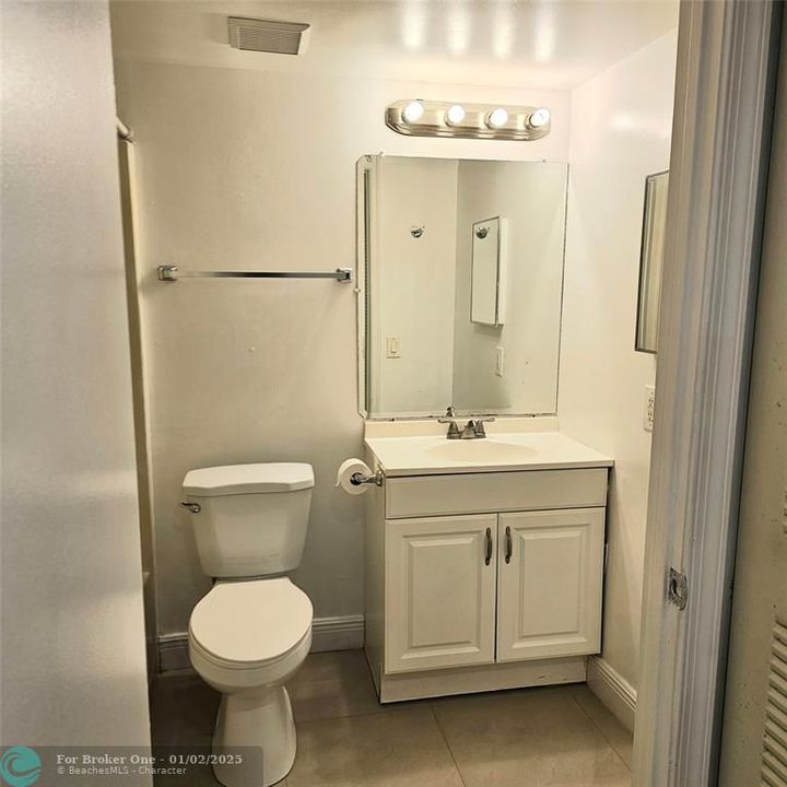 For Rent: $1,700 (1 beds, 1 baths, 659 Square Feet)