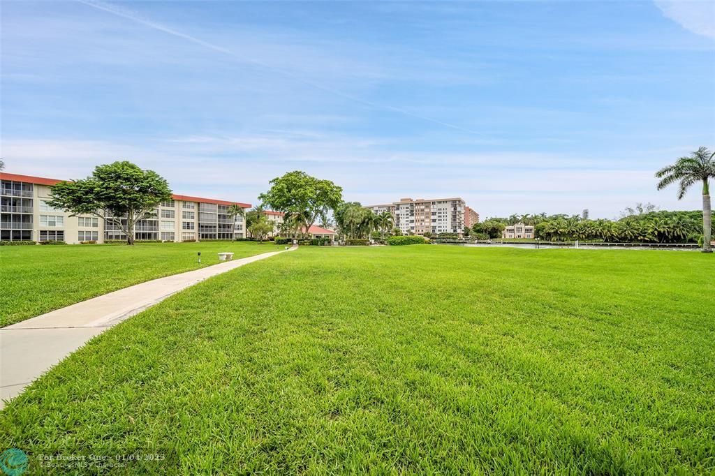 For Sale: $569,900 (3 beds, 2 baths, 1435 Square Feet)