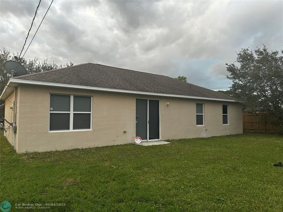 For Rent: $2,795 (4 beds, 2 baths, 1650 Square Feet)