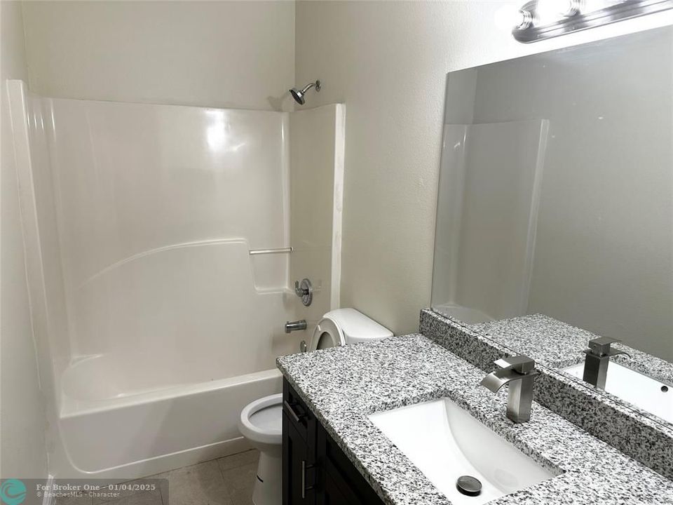 For Rent: $2,795 (4 beds, 2 baths, 1650 Square Feet)