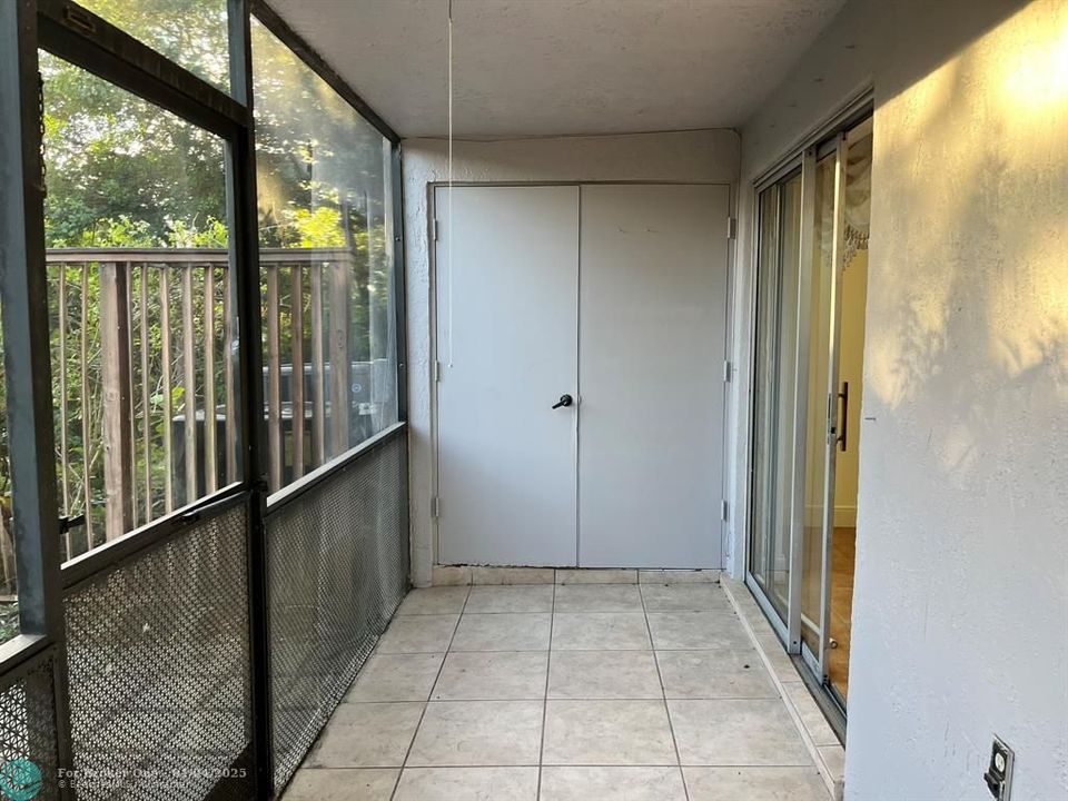 For Rent: $2,700 (3 beds, 2 baths, 1800 Square Feet)