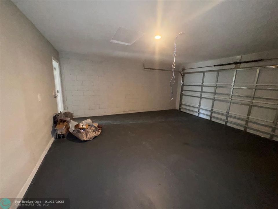 For Sale: $339,000 (4 beds, 2 baths, 1654 Square Feet)