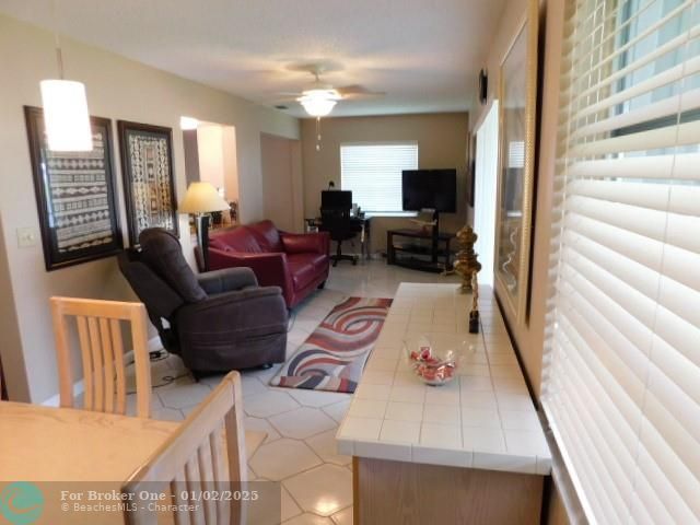 For Rent: $2,700 (2 beds, 2 baths, 1398 Square Feet)