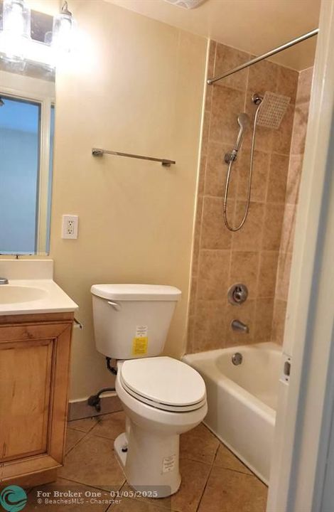 For Rent: $1,750 (2 beds, 1 baths, 607 Square Feet)