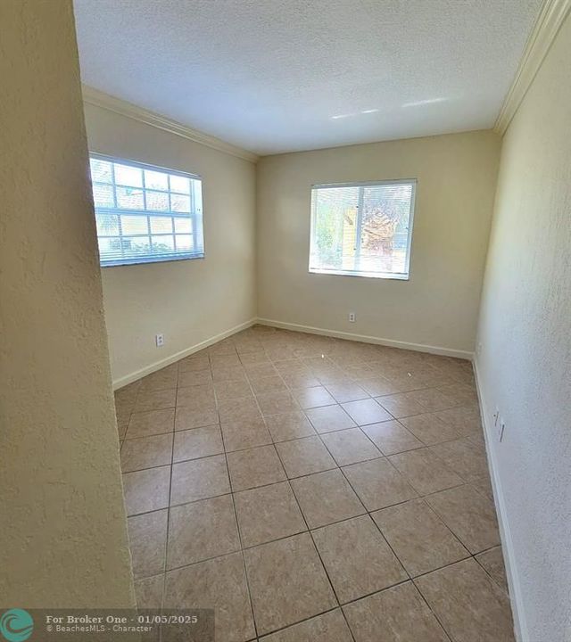 For Rent: $1,750 (2 beds, 1 baths, 607 Square Feet)