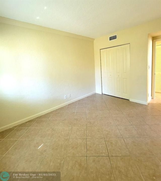 For Rent: $1,750 (2 beds, 1 baths, 607 Square Feet)