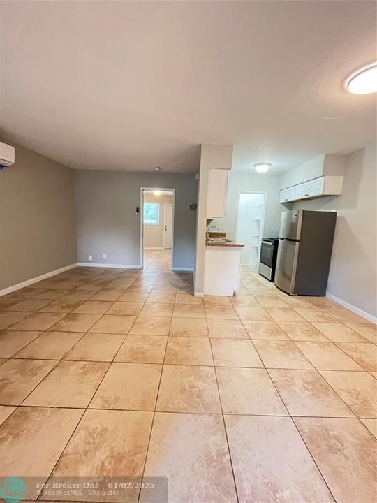 For Rent: $1,650 (1 beds, 1 baths, 550 Square Feet)