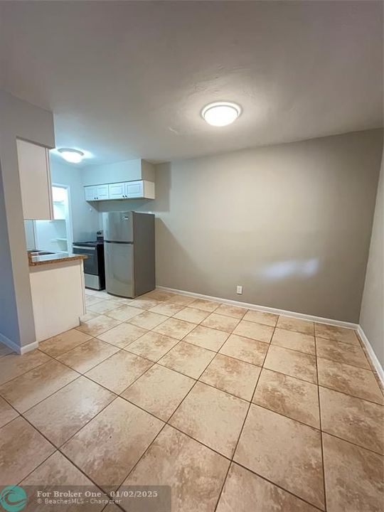 For Rent: $1,650 (1 beds, 1 baths, 550 Square Feet)