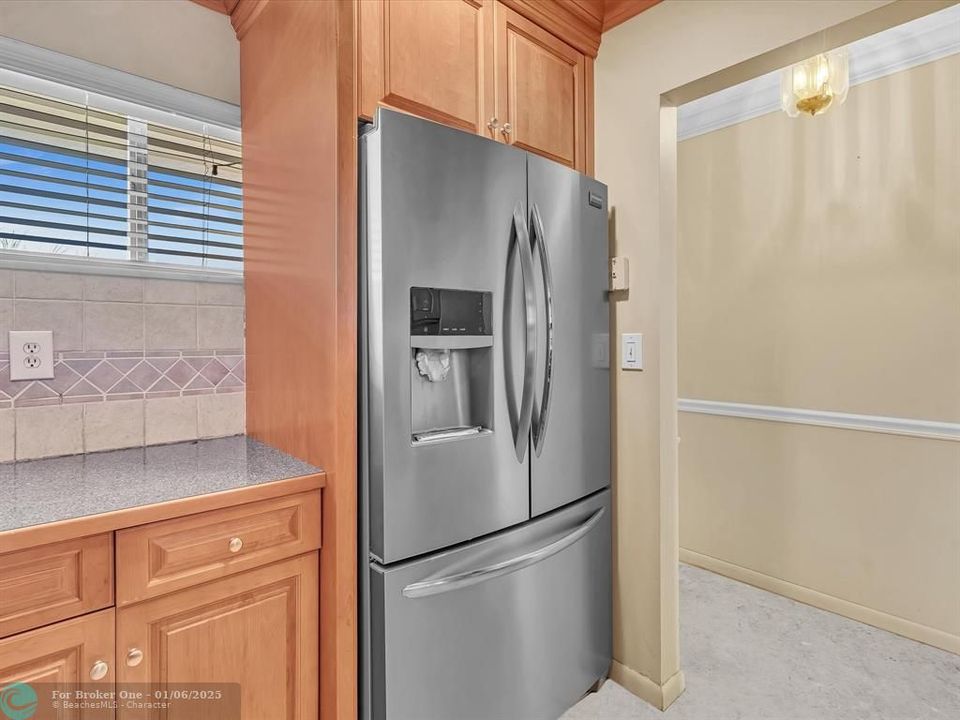 For Sale: $139,000 (2 beds, 2 baths, 1080 Square Feet)