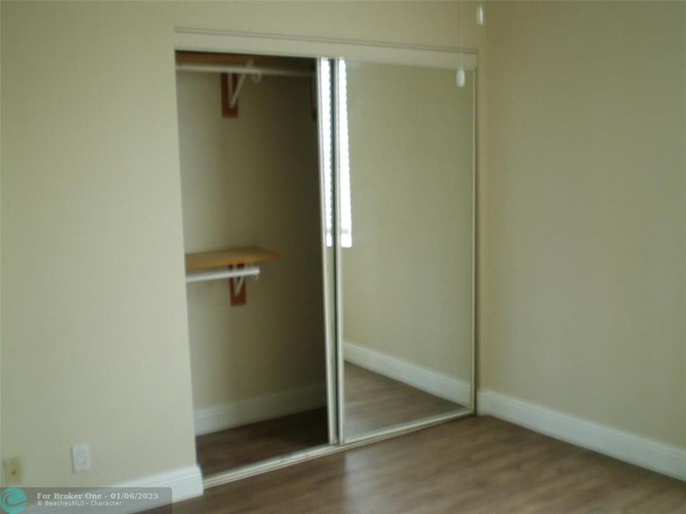 For Rent: $2,550 (2 beds, 2 baths, 1110 Square Feet)