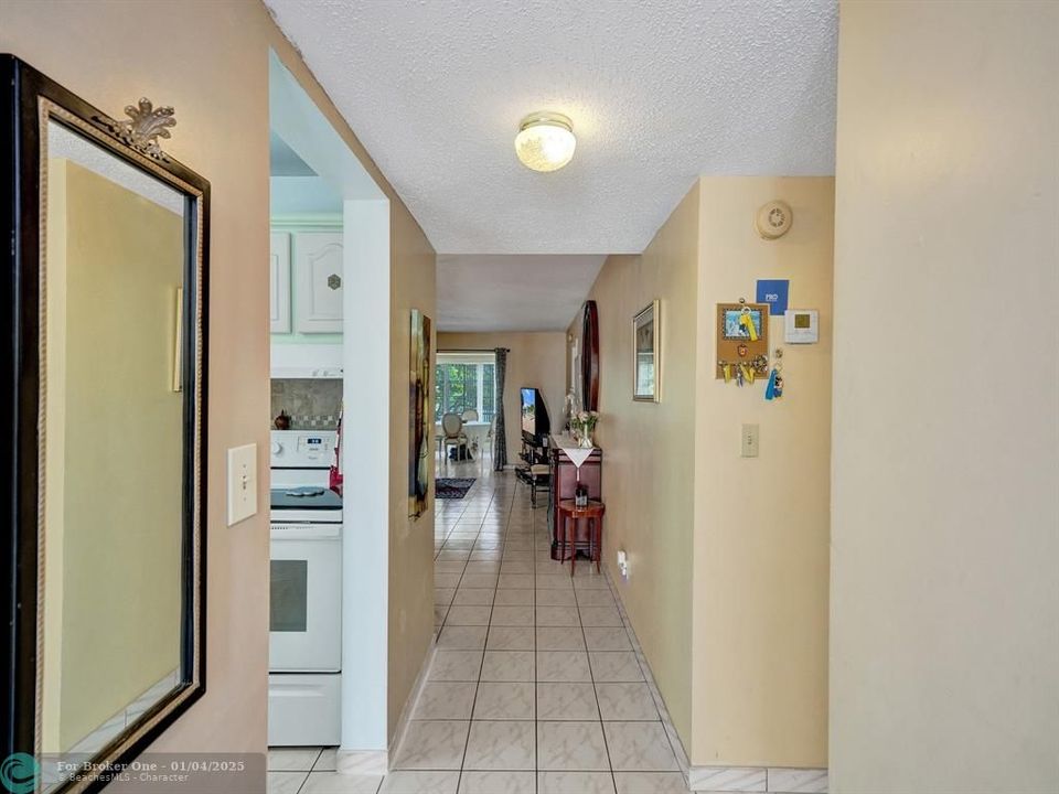 For Sale: $146,000 (2 beds, 2 baths, 1200 Square Feet)