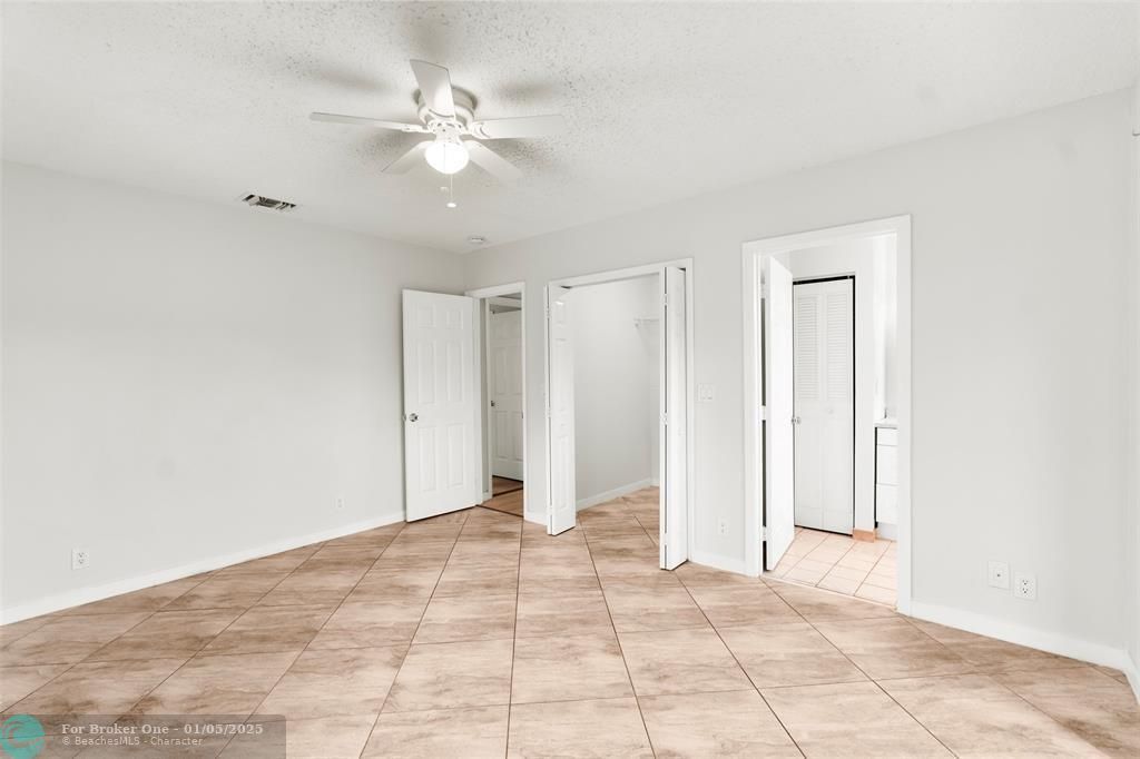 For Rent: $2,750 (2 beds, 2 baths, 1198 Square Feet)