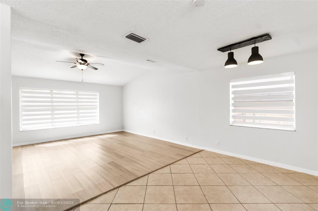 For Rent: $2,750 (2 beds, 2 baths, 1198 Square Feet)