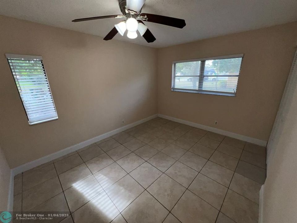 For Sale: $2,950 (3 beds, 2 baths, 0 Square Feet)