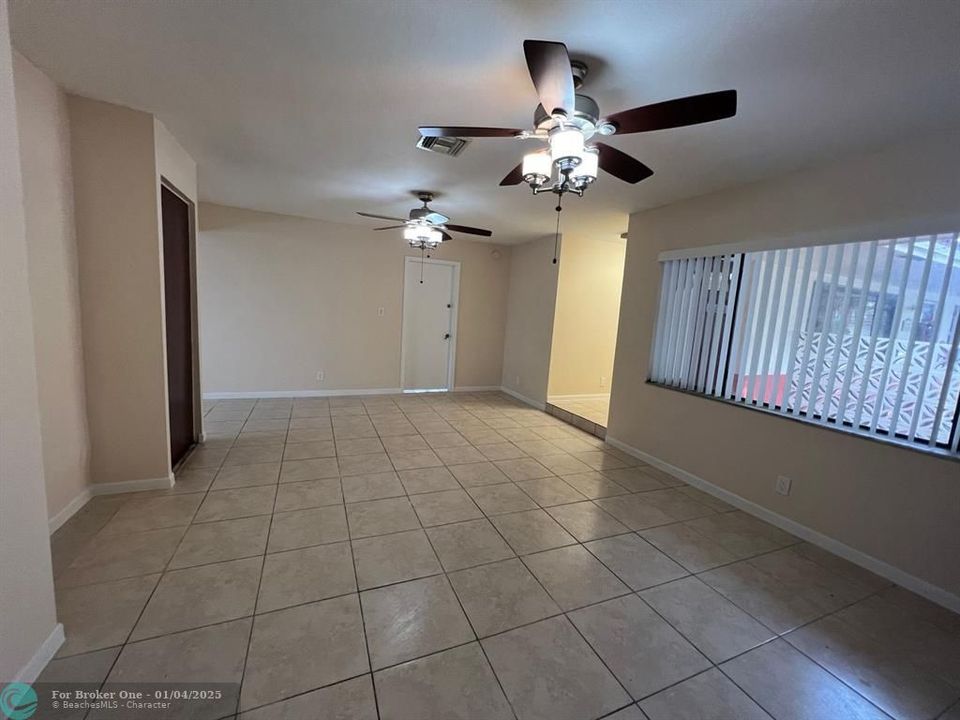 For Sale: $2,950 (3 beds, 2 baths, 0 Square Feet)