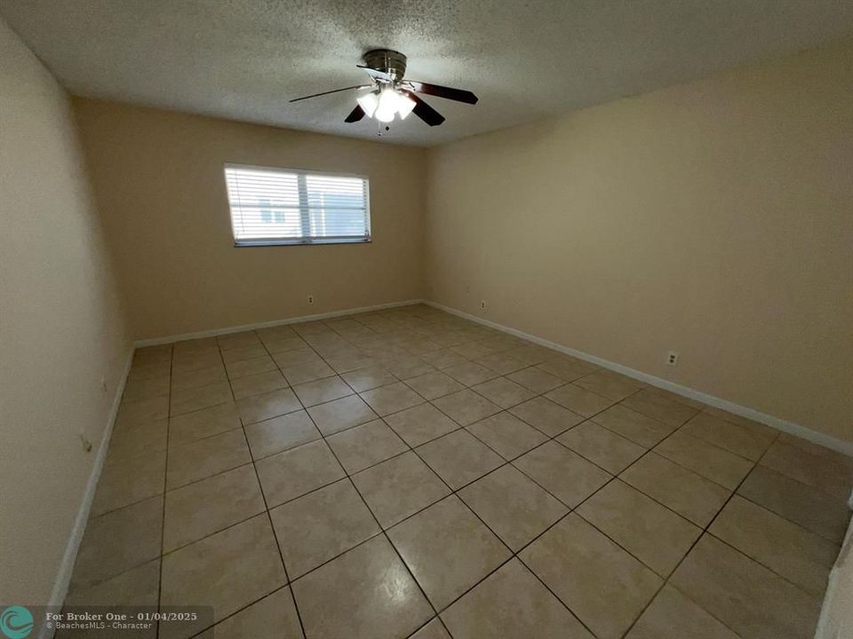 For Sale: $2,950 (3 beds, 2 baths, 0 Square Feet)