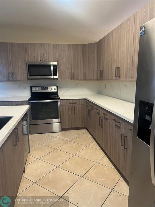 For Rent: $4,000 (3 beds, 2 baths, 0 Square Feet)