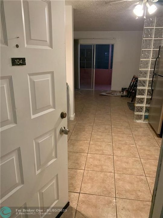 For Rent: $1,500 (1 beds, 1 baths, 580 Square Feet)