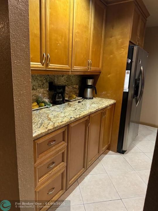 For Rent: $3,850 (3 beds, 2 baths, 1707 Square Feet)