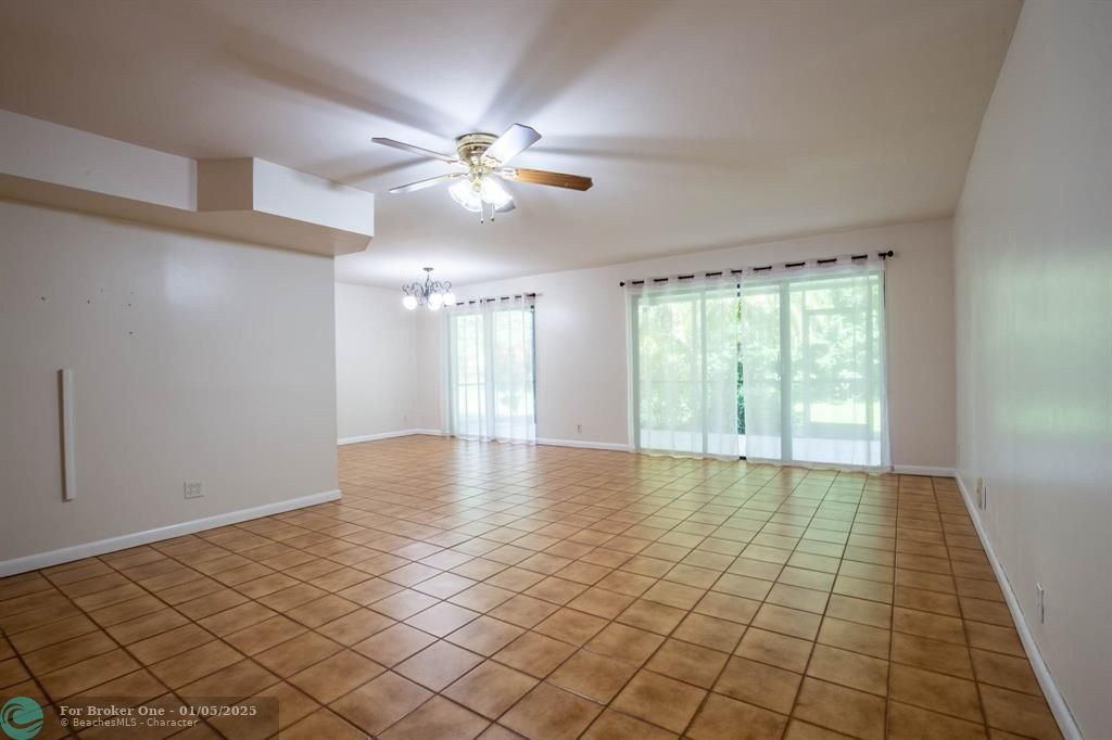 For Rent: $3,300 (3 beds, 3 baths, 2170 Square Feet)