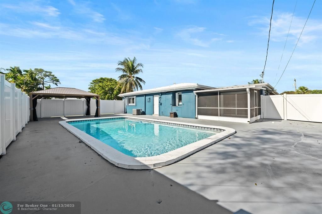 For Sale: $645,000 (3 beds, 2 baths, 1824 Square Feet)