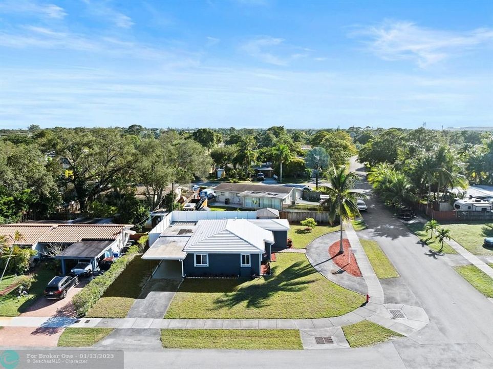 For Sale: $645,000 (3 beds, 2 baths, 1824 Square Feet)