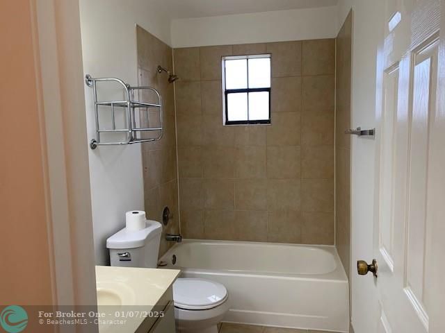 For Rent: $2,650 (3 beds, 2 baths, 1138 Square Feet)