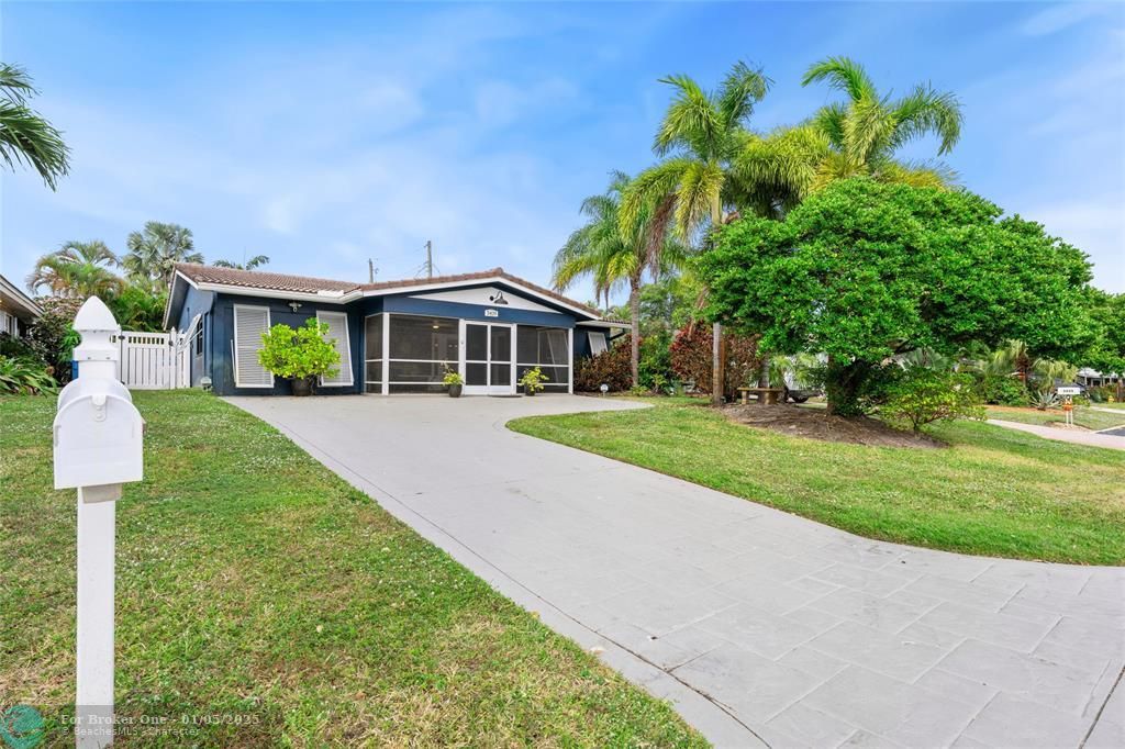 For Sale: $749,000 (3 beds, 2 baths, 1510 Square Feet)