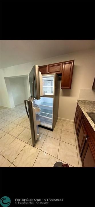 For Rent: $2,400 (3 beds, 2 baths, 1230 Square Feet)