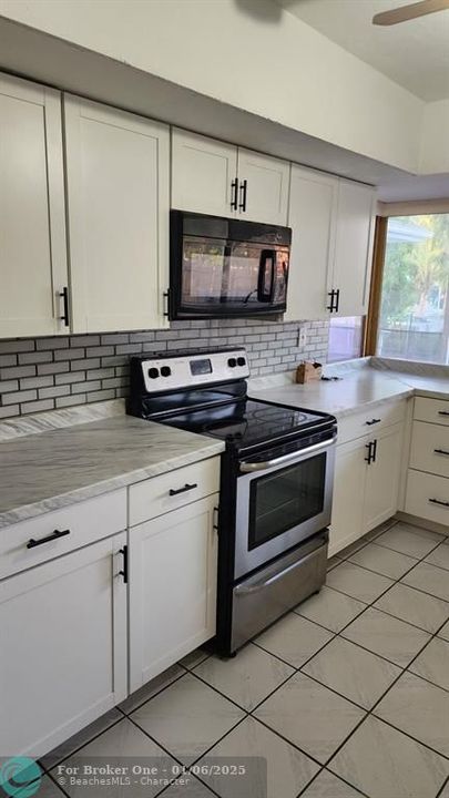 For Rent: $3,950 (4 beds, 2 baths, 2209 Square Feet)