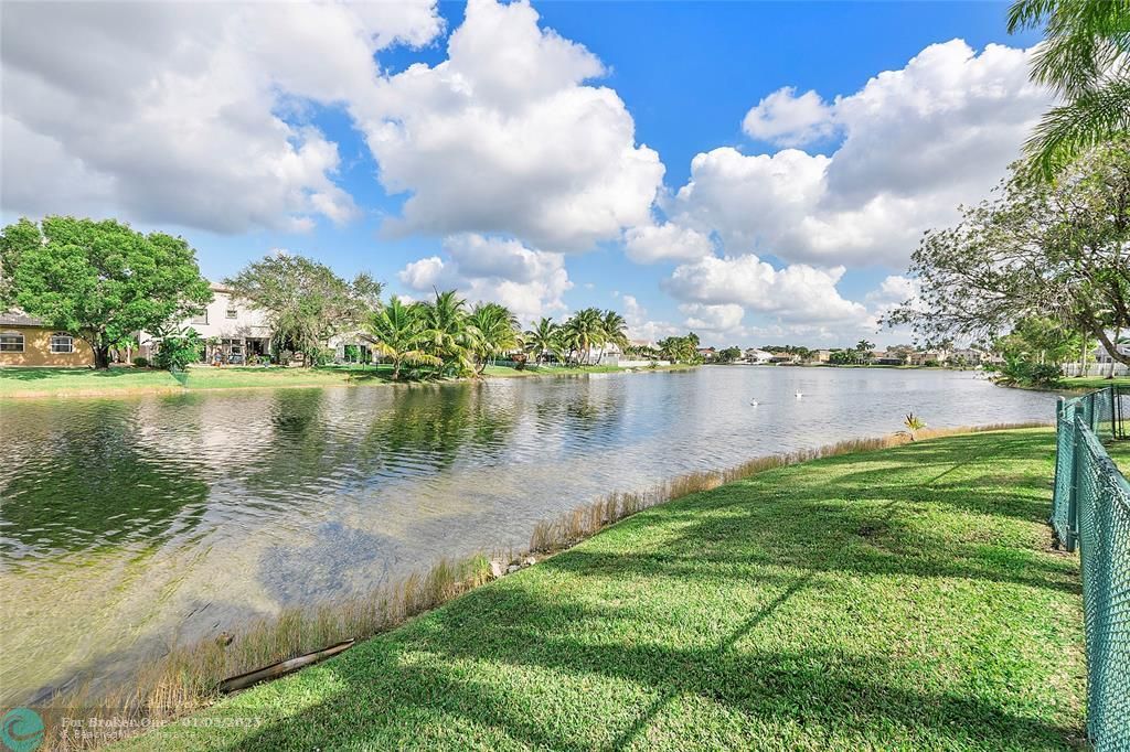 For Sale: $679,995 (3 beds, 2 baths, 1697 Square Feet)