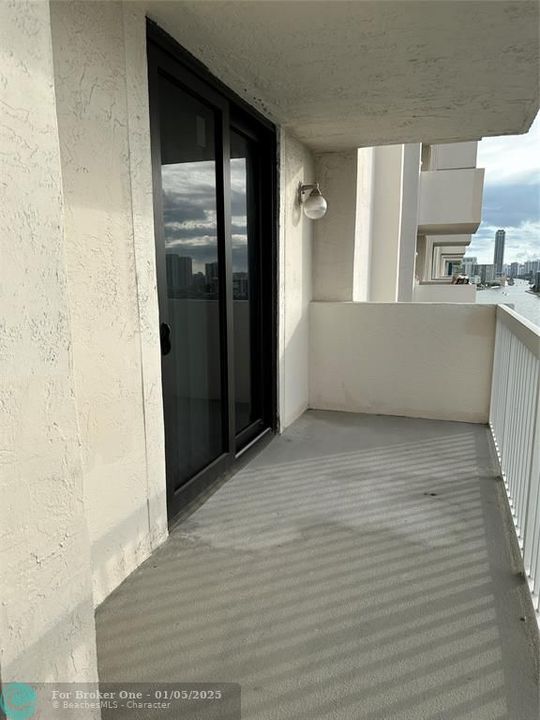 En Venta: $490,000 (2 camas, 2 baños, 1636 Pies cuadrados)