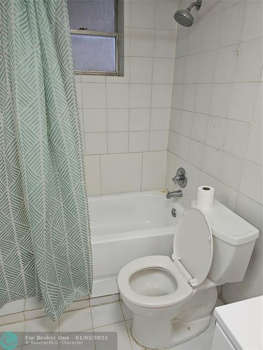 For Rent: $1,800 (1 beds, 1 baths, 800 Square Feet)