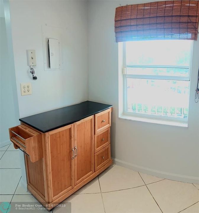 For Sale: $137,000 (2 beds, 2 baths, 920 Square Feet)