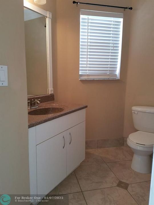 For Rent: $3,000 (3 beds, 2 baths, 1726 Square Feet)